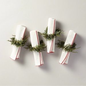 Hearth and Hand Mini Wreath Napkin Holder. Set of 4, NWT